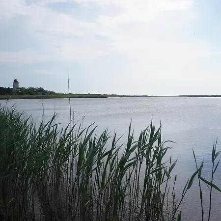 Ferienhof Wellendorf - Haus Am Teich - Loggiawohnung - #51762 * Wulfen auf Fehmarn